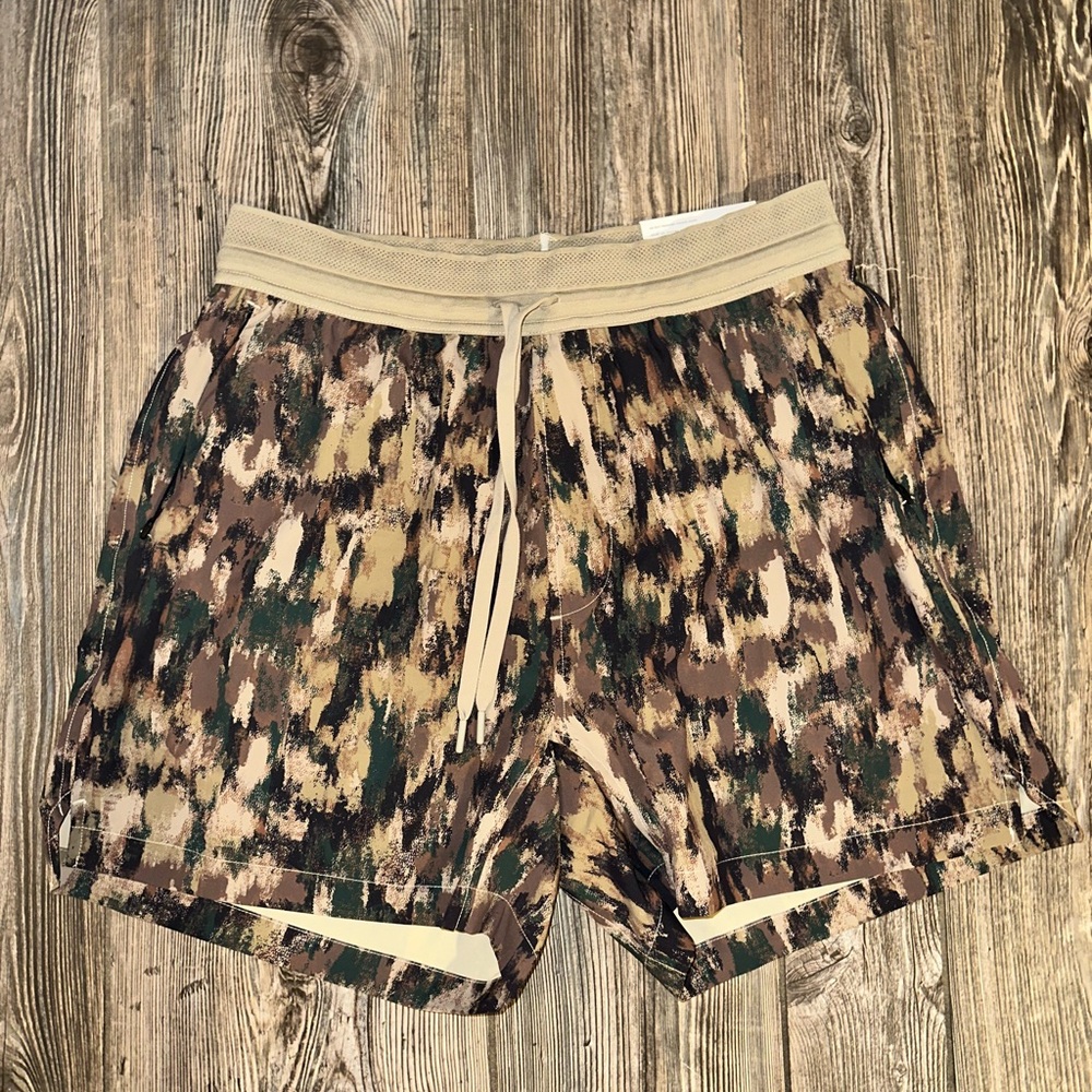 American Eagle 24/7 Training Jogger Drawstring Shorts in Tan, Brown & Green Med